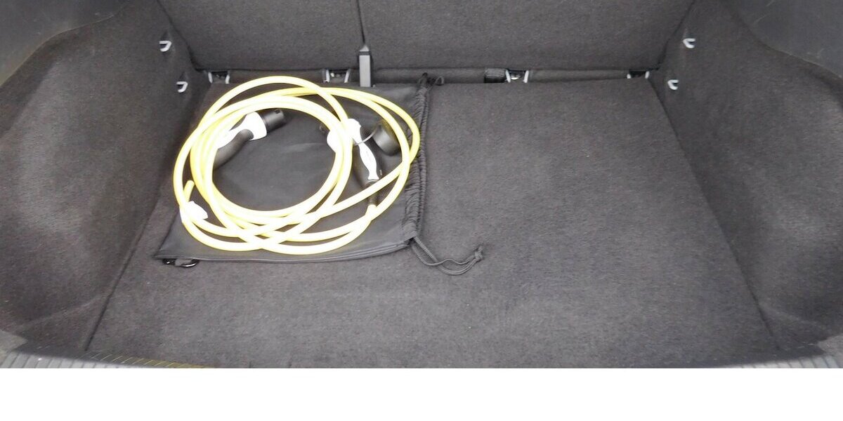 VW ID.3 Pure Performance Elektrik 1-Gang Navi 30.900 km 17.390 &euro; Vordorf 38533