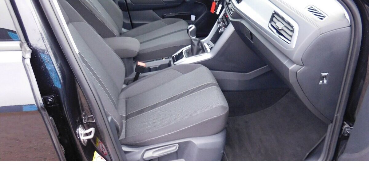 VW T-Roc 1.0 Life TSI BMT Navi Klima Alu 19.600 km 19.990 &euro; Vordorf 38533