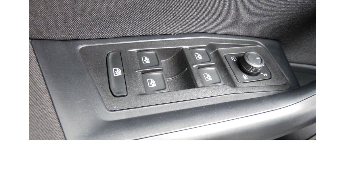 VW T-Roc 1.0 Life TSI BMT Navi Klima Alu 19.990 km 20.690 &euro; Vordorf 38533