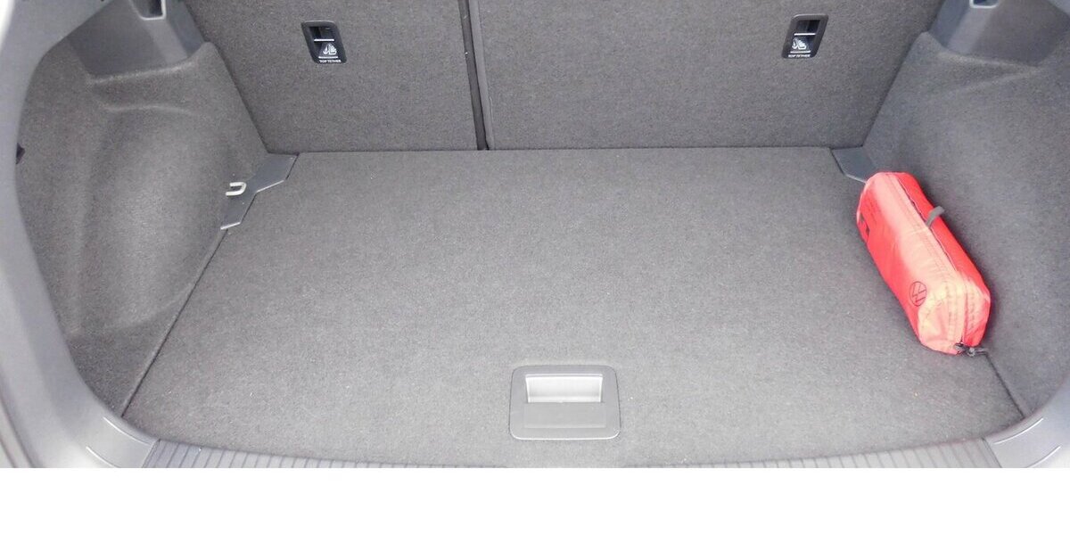 VW T-Cross 1.0 Life Active BMT TSI Klima Navi 33.700 km 18.990 &euro; Vordorf 38533