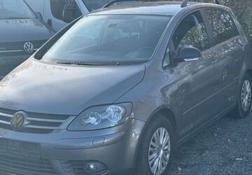 VW Golf 299.000 km 1.690 &euro; Salzgitter 38229