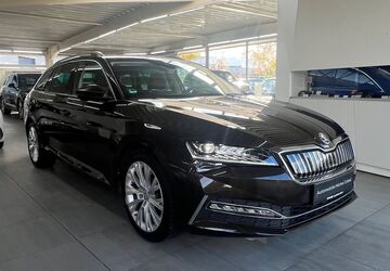 Skoda Superb 70.000 km 23.990 &euro; Braunschweig 38116