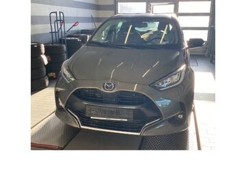 Mazda 2 49.230 km 18.590 &euro; Hildesheim 31137