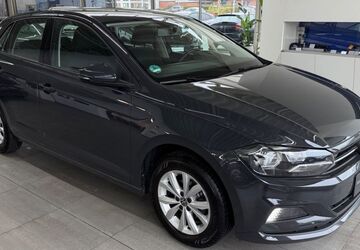 VW Polo 125.000 km 13.490 &euro; Braunschweig 38116