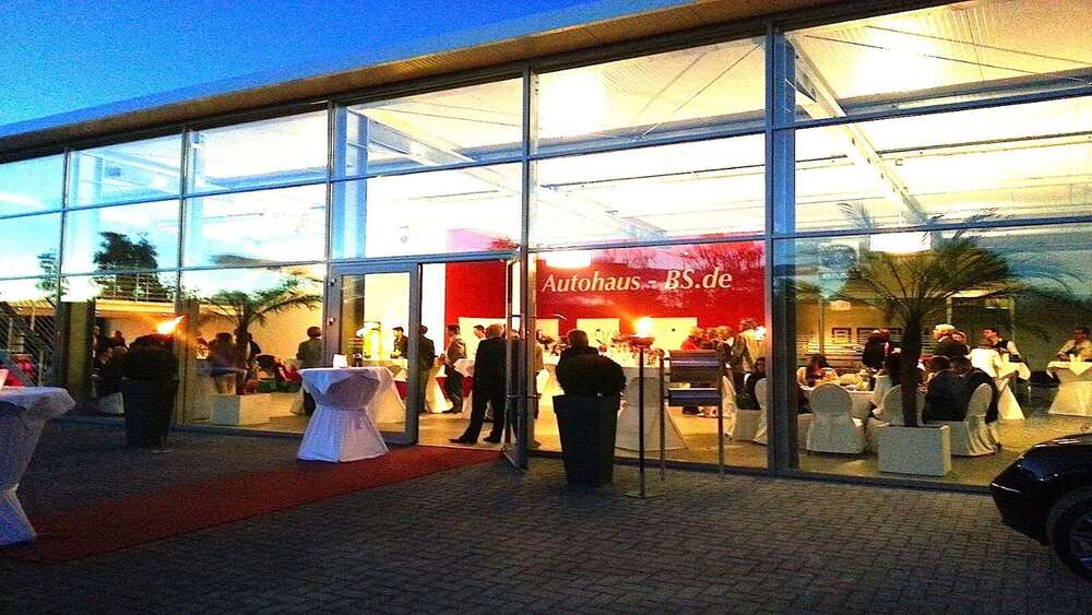 Audi e-tron 38.599 km 25.660 &euro; Braunschweig 38116