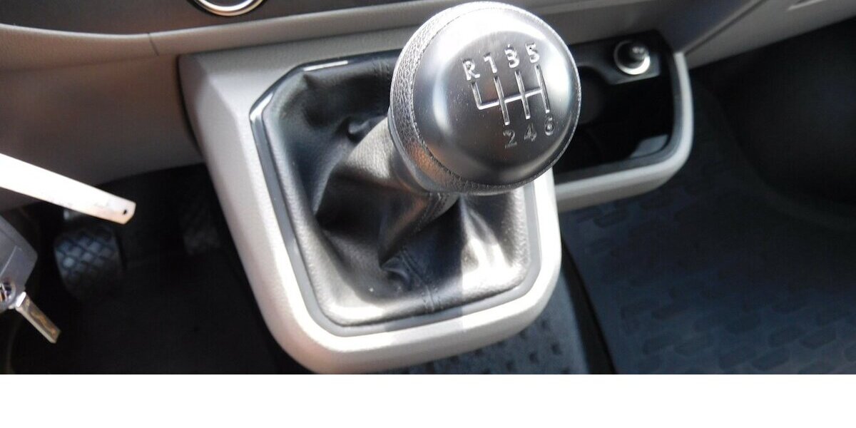 VW T6.1 Transporter 2.0 TDI BMT 3Sitze Navi Klima 30.000 km 31.990 &euro; Vordorf 38533