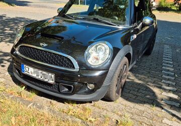 Mini Cooper S Coupé 191.392 km 5.500 &euro; Salzgitter 38226