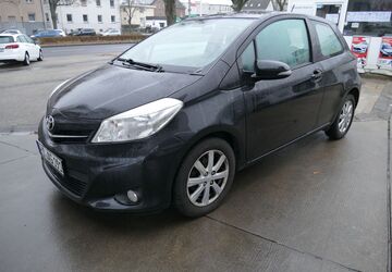 Toyota Yaris 167.000 km 3.900 &euro; braunschweig 38114