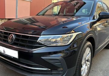 VW Tiguan 68.000 km 22.500 &euro; Salzgitter 38228