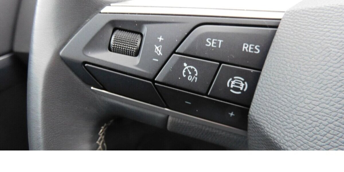 Seat Ateca 1.5 Style TSI BMT Navi Klima Alu 30.200 km 22.990 &euro; Vordorf 38533