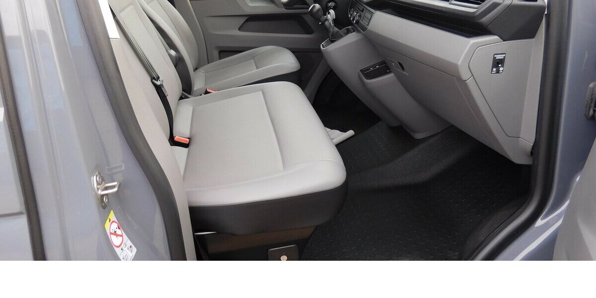 VW T6.1 Caravelle 2.0 Trendline TDI 9 Sitze Navi 20.500 km 34.990 &euro; Vordorf 38533