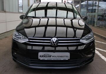 VW Touran 63.200 km 26.989 &euro; Wolfenbüttel 38304