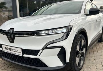 Renault Megane E-TECH 10.940 km 21.790 &euro; Braunschweig 38124