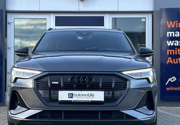 Audi e-tron 20.850 km 38.980 &euro; Salzgitter 38229