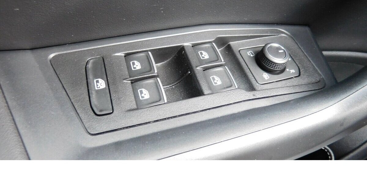 VW T-Roc 1.0 Life Goal TSI BMT Navi Klima Alu 22.400 km 21.990 &euro; Vordorf 38533