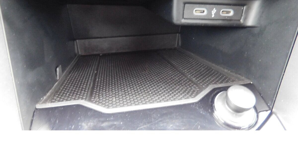 VW T-Roc 1.5 Life TSI BMT DSG Navi Klima Alu 35.700 km 23.990 &euro; Vordorf 38533