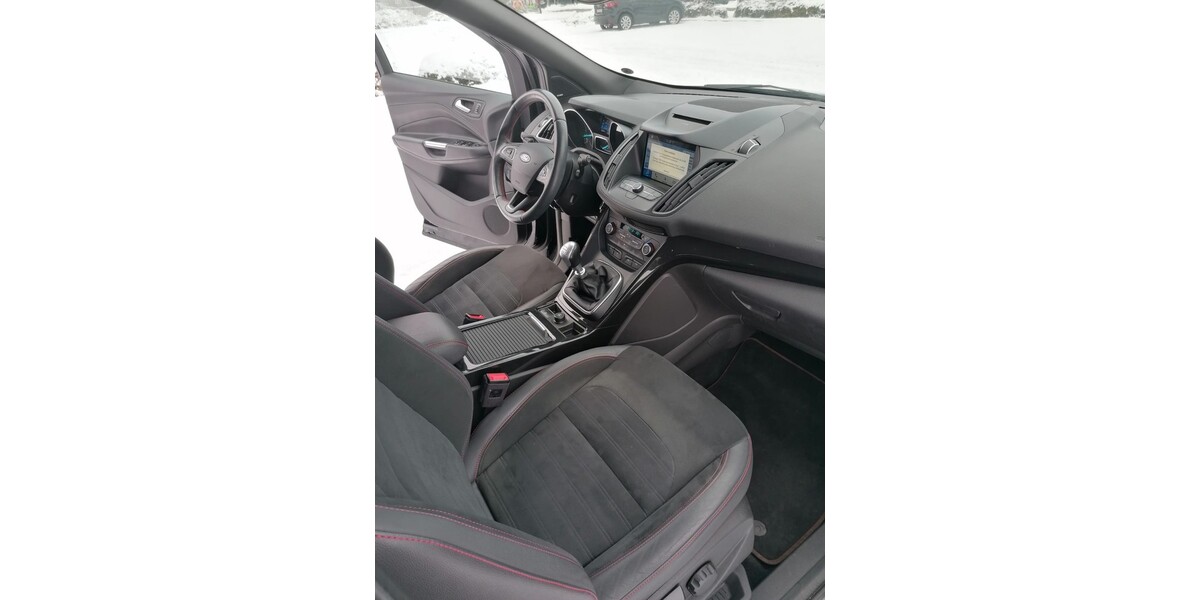 Ford Kuga 128.000 km 12.600 &euro; Wolfenbüttel 38300