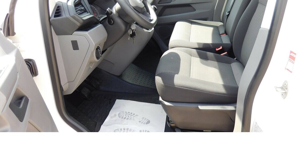 VW T6.1 Transporter 2.0 TDI BMT 3Sitze Navi Klima 30.000 km 31.990 &euro; Vordorf 38533