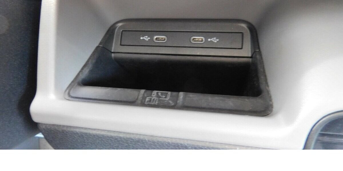 VW ID.Buzz Cargo Elektro 1-Gang Automatik Navi 16.700 km 34.990 &euro; Vordorf 38533