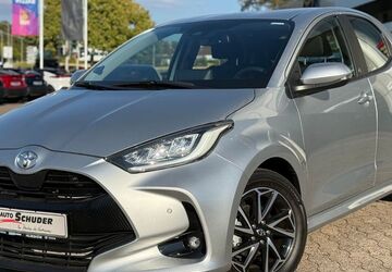 Toyota Yaris 12.100 km 18.990 &euro; Hildesheim 31137