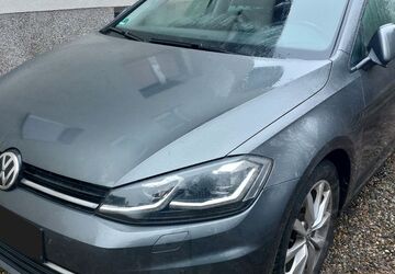 VW Golf 111.000 km 14.699 &euro; Salzgitter 38239