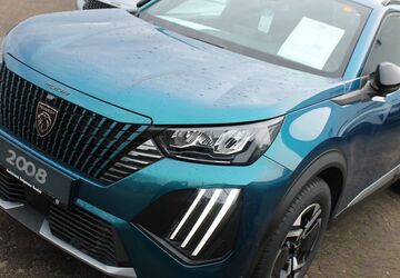 Peugeot 2008 2.450 km 32.990 &euro; Goslar 38644