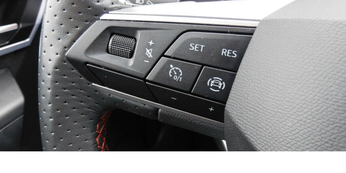 Seat Arona 1.0 FR-Line TSI BMT DSG Navi Klima Alu 14.600 km 18.990 &euro; Vordorf 38533