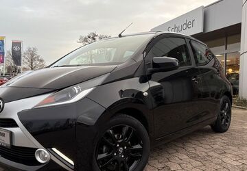 Toyota Aygo (X) 53.900 km 8.490 &euro; Hildesheim 31137