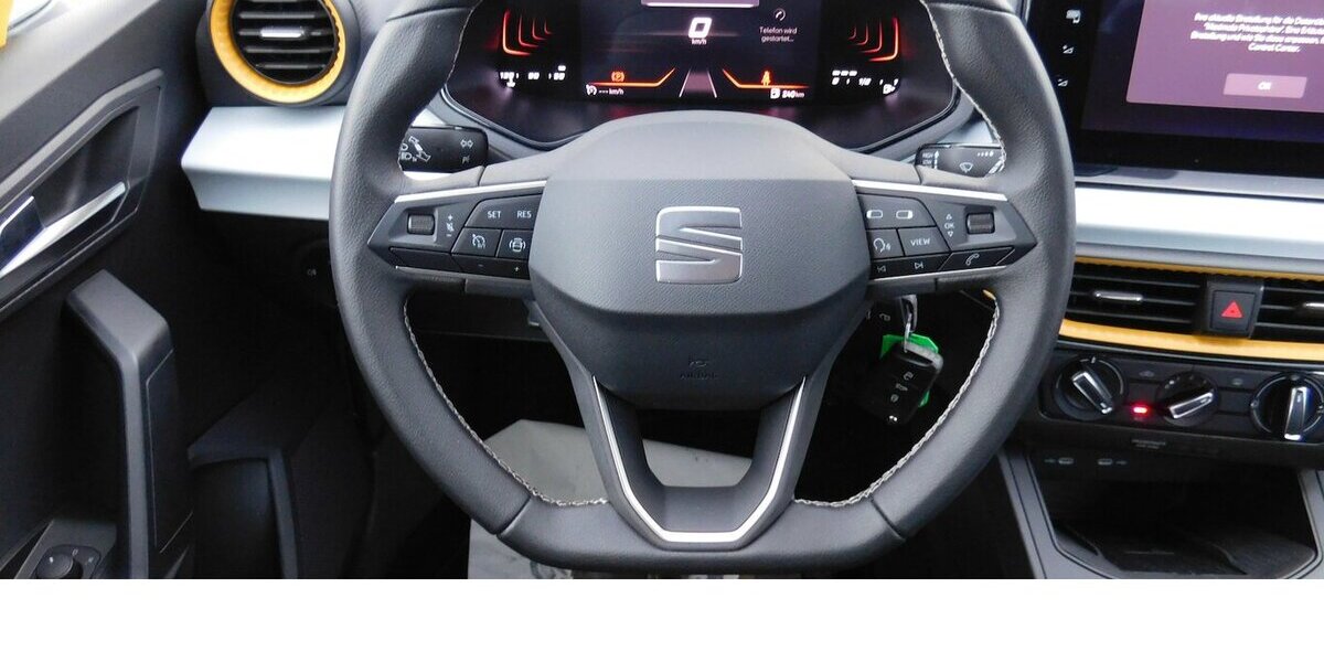 Seat Ibiza 1.0 Style TSI BMT 4Trg Navi Klima 13.700 km 15.990 &euro; Vordorf 38533