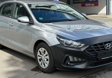 Hyundai i30 193.800 km 8.900 &euro; Salzgitter 38229