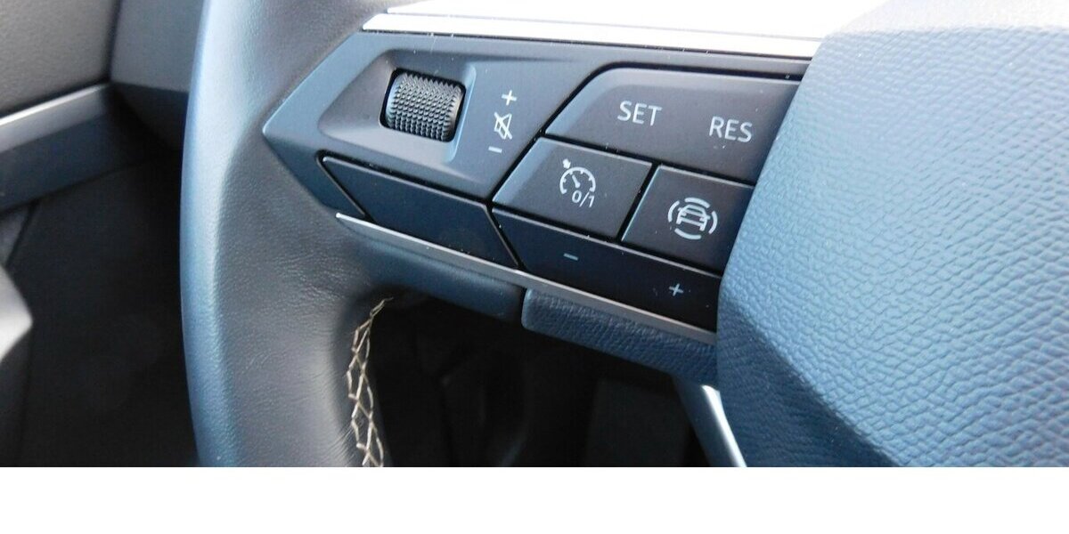 Seat Ateca 1.5 Style TSI BMT Navi Klima Alu 33.000 km 21.990 &euro; Vordorf 38533