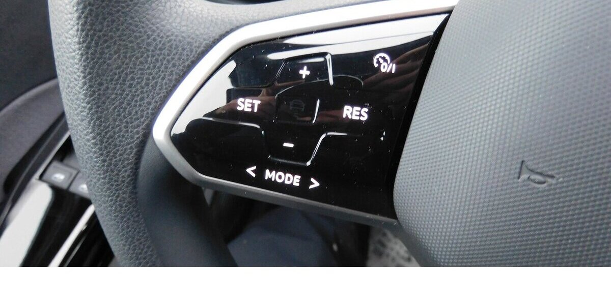 VW ID.3 Pure Performance Elektrik 1-Gang Navi 28.500 km 17.990 &euro; Vordorf 38533