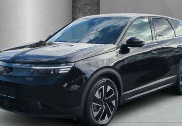 Opel Grandland (X) 2.500 km 33.450 &euro; Braunschweig 38126