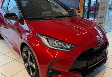 Toyota Yaris 2.128 km 27.980 &euro; Braunschweig 38114