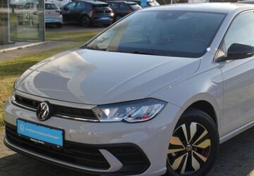 VW Polo 5.441 km 21.990 &euro; Salzgitter 38226