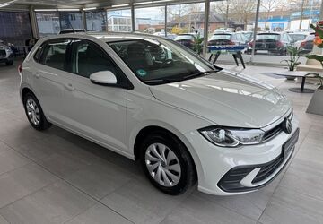 VW Polo 88.000 km 13.590 &euro; Braunschweig 38116