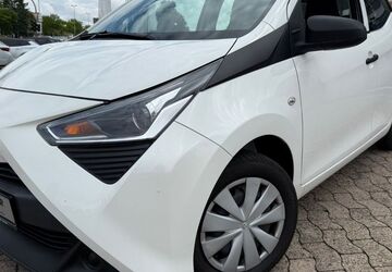 Toyota Aygo (X) 69.550 km 9.990 &euro; Hildesheim 31137