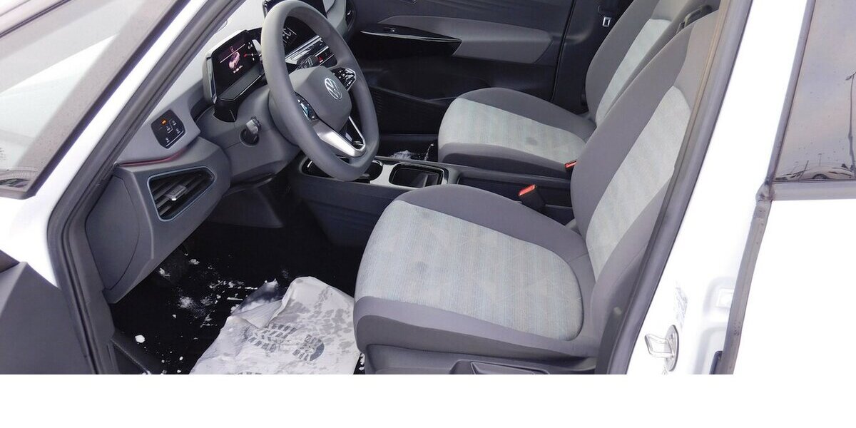 VW ID.3 Pure Performance Automatik Klima Navi 24.000 km 17.390 &euro; Vordorf 38533