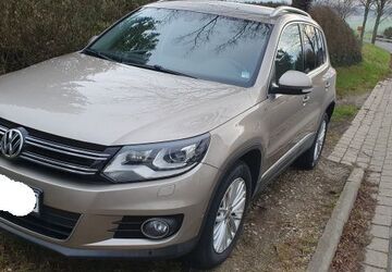VW Tiguan 193.100 km 7.900 &euro; Bad Salzdetfurth 31162