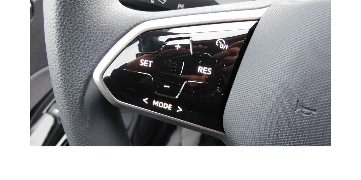 VW ID.3 Pure Performance Automatik Klima Navi 24.000 km 17.390 &euro; Vordorf 38533