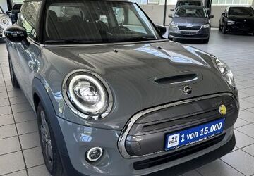Mini Cooper SE 25.800 km 16.401 &euro; Salzgitter 38228