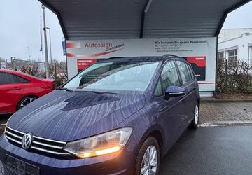 VW Touran 167.200 km 15.700 &euro; Hildesheim 31135