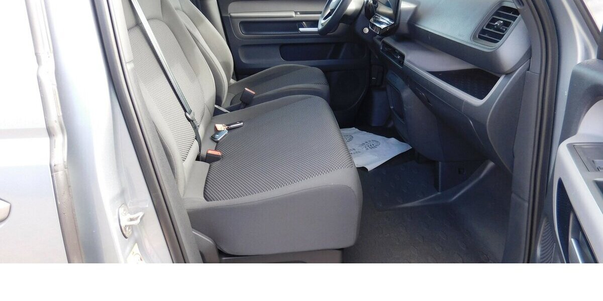 VW ID.Buzz Cargo Elektro 1-Gang Automatik Navi 16.700 km 34.990 &euro; Vordorf 38533