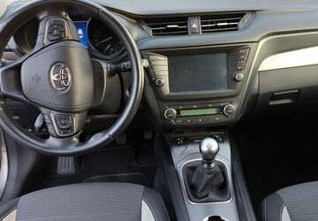 Toyota Avensis 173.000 km 11.870 &euro; Braunschweig 38112