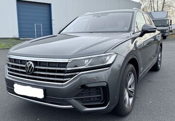 VW Touareg 52.300 km 47.499 &euro; Braunschweig 38116