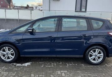 Ford S-Max 195.500 km 9.900 &euro; Salzgitter-Lebenstedt 38226