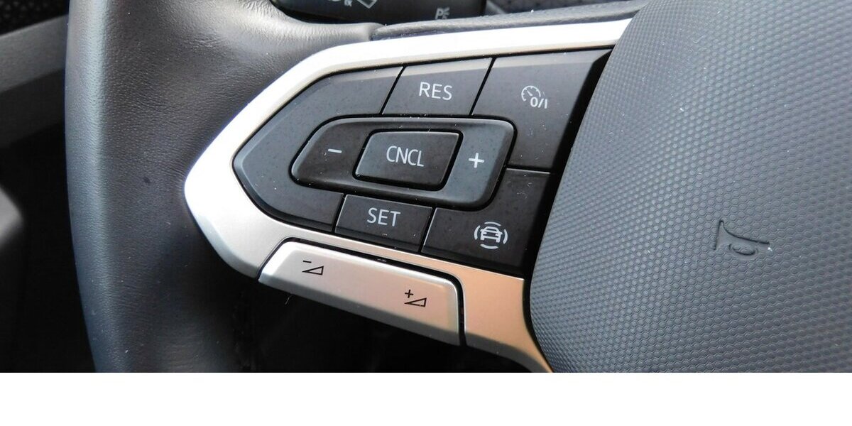 VW T-Cross 1.0 Life BMT TSI Klima Navi 39.500 km 17.990 &euro; Vordorf 38533